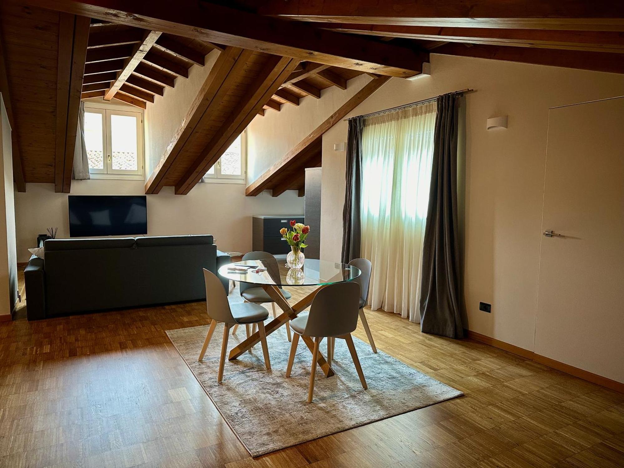 Magic Place Bergamo! Relax Apartment With Terrace In The Heart Of The City Kültér fotó